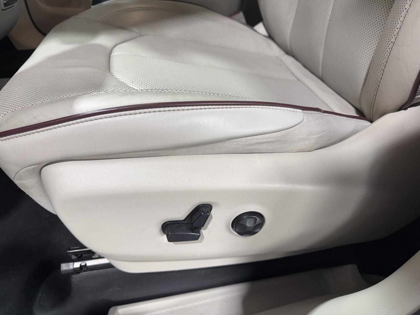 Pre-Owned 2020 Chrysler Pacifica for sale in St. Joseph MO