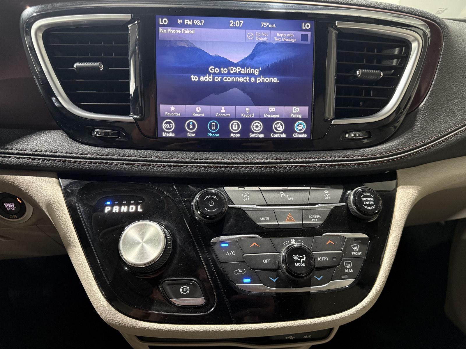 Pre-Owned 2020 Chrysler Pacifica for sale in St. Joseph MO