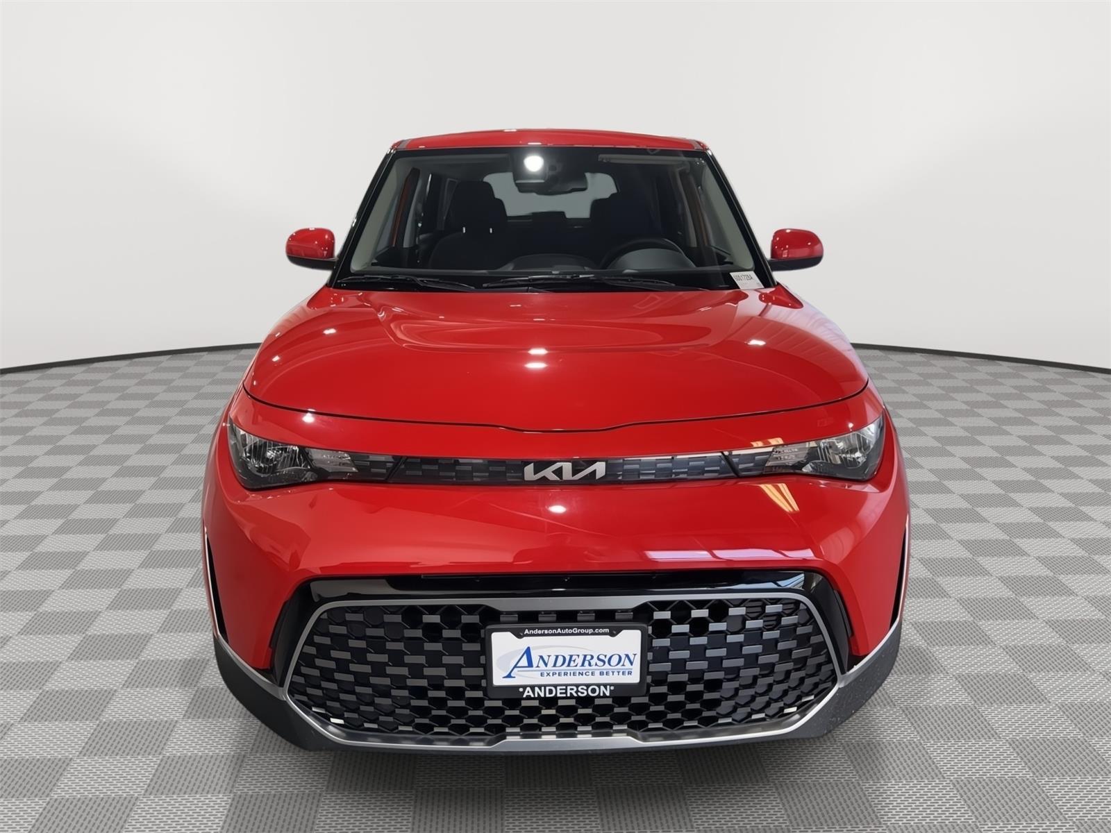 Vehicle photo 4