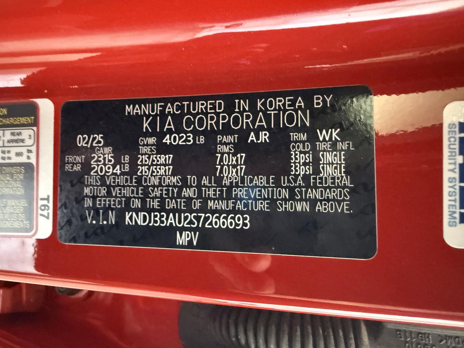 Vehicle photo 32