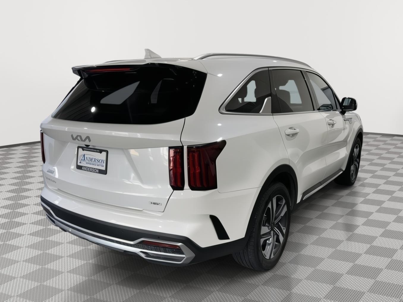 Vehicle photo 4