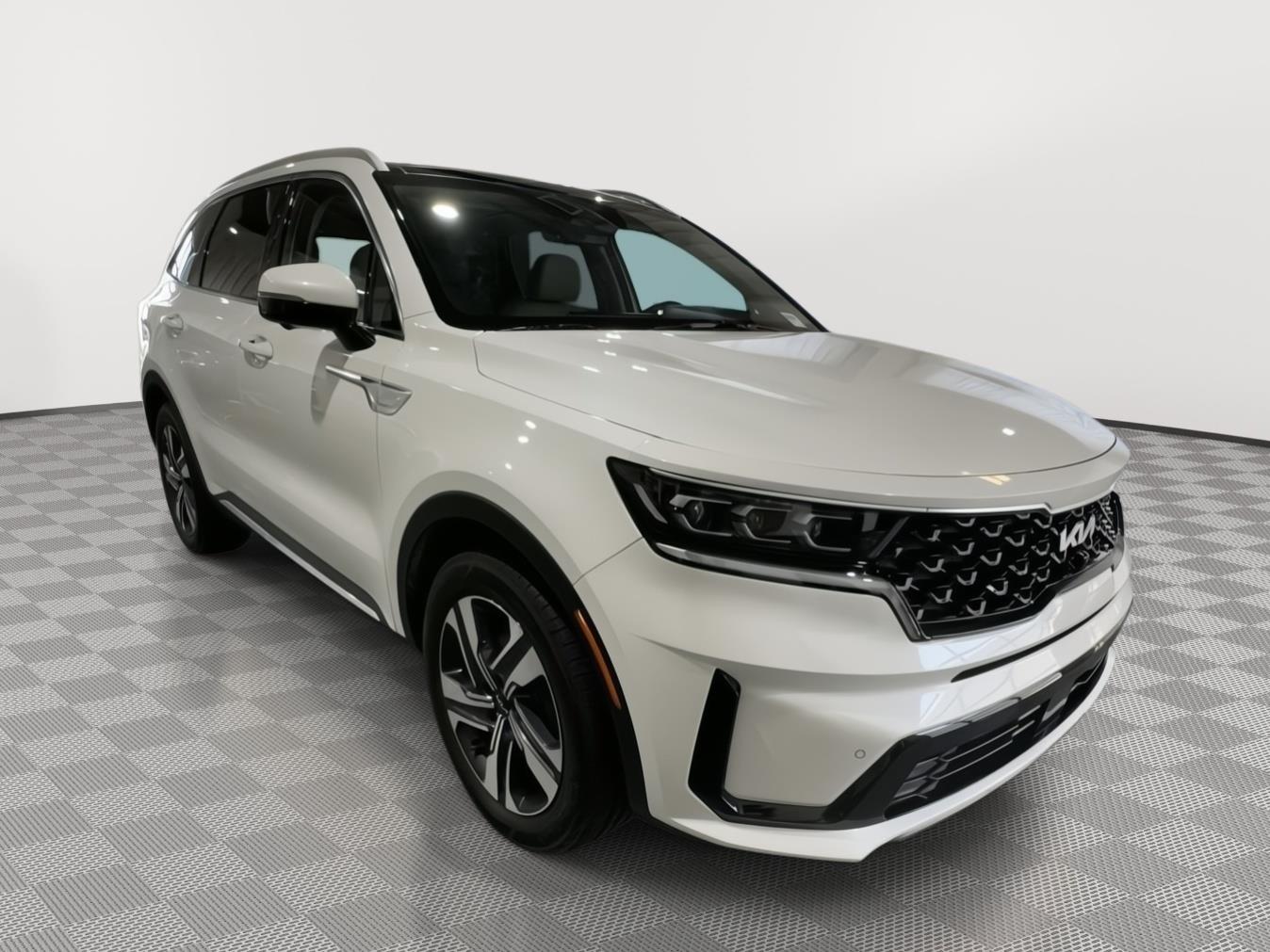 Vehicle photo 8