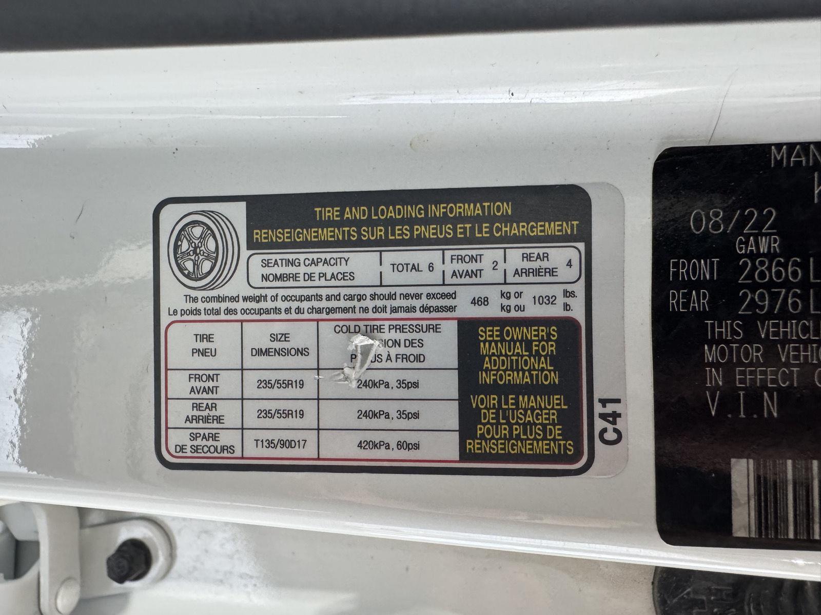 Vehicle photo 37