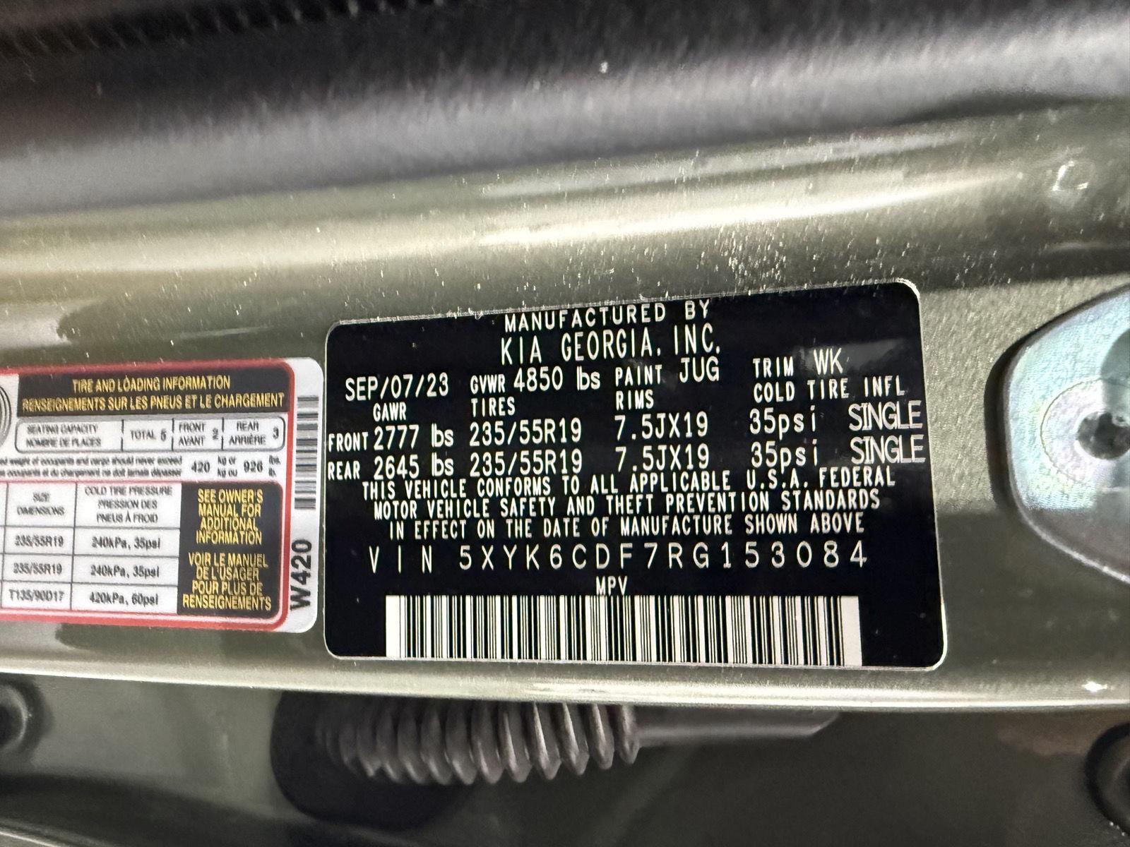 Vehicle photo 32