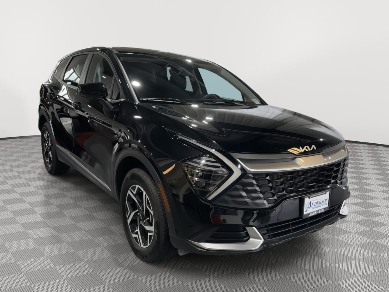 Vehicle photo 5