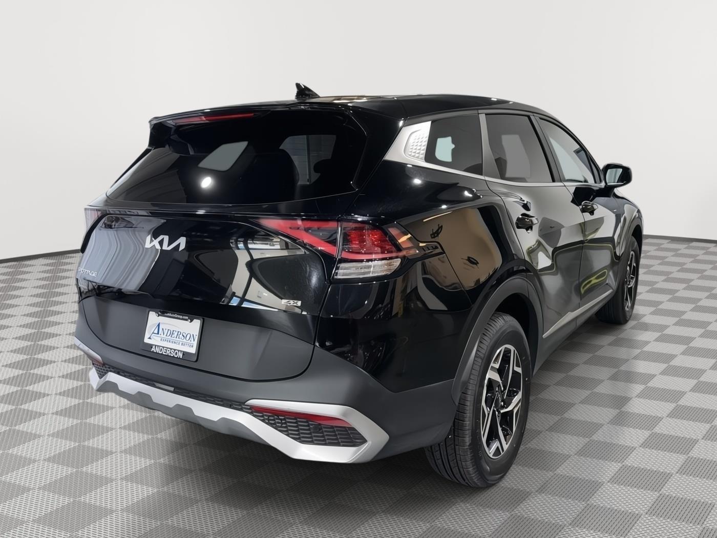 Vehicle photo 7