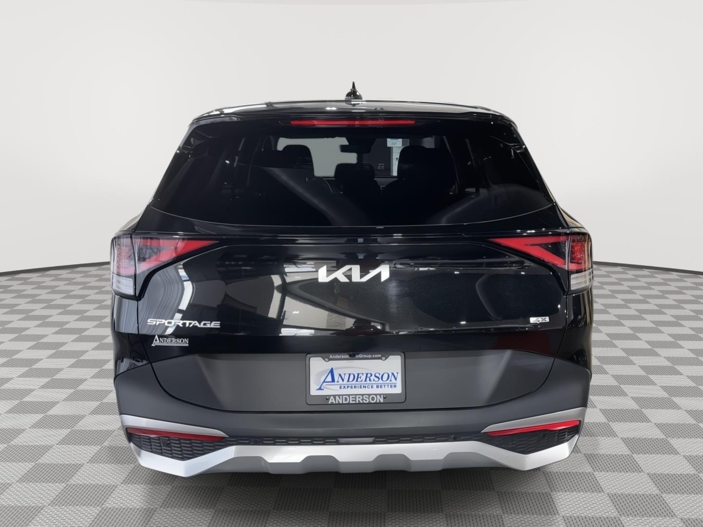 Vehicle photo 8