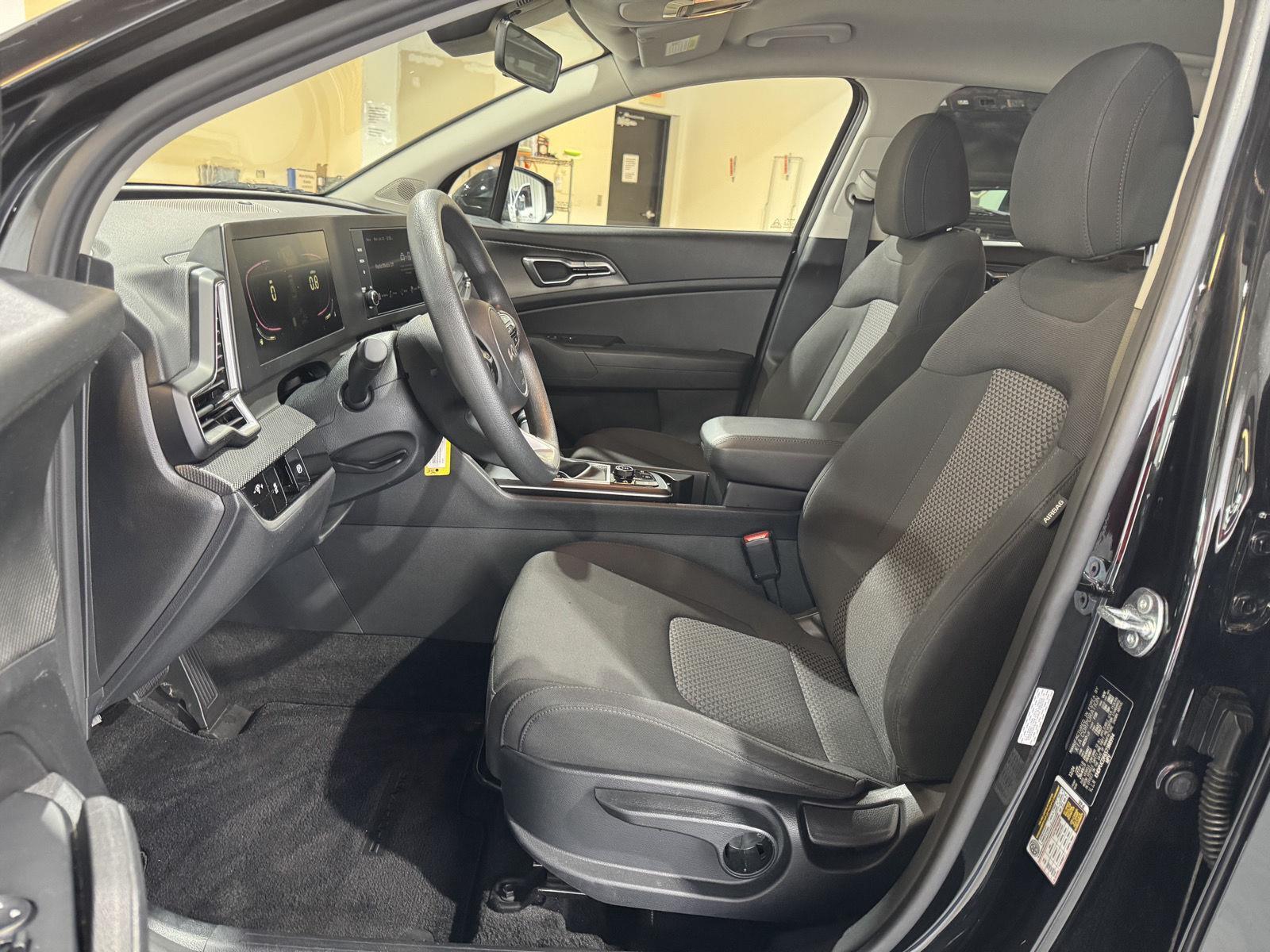 Vehicle photo 16