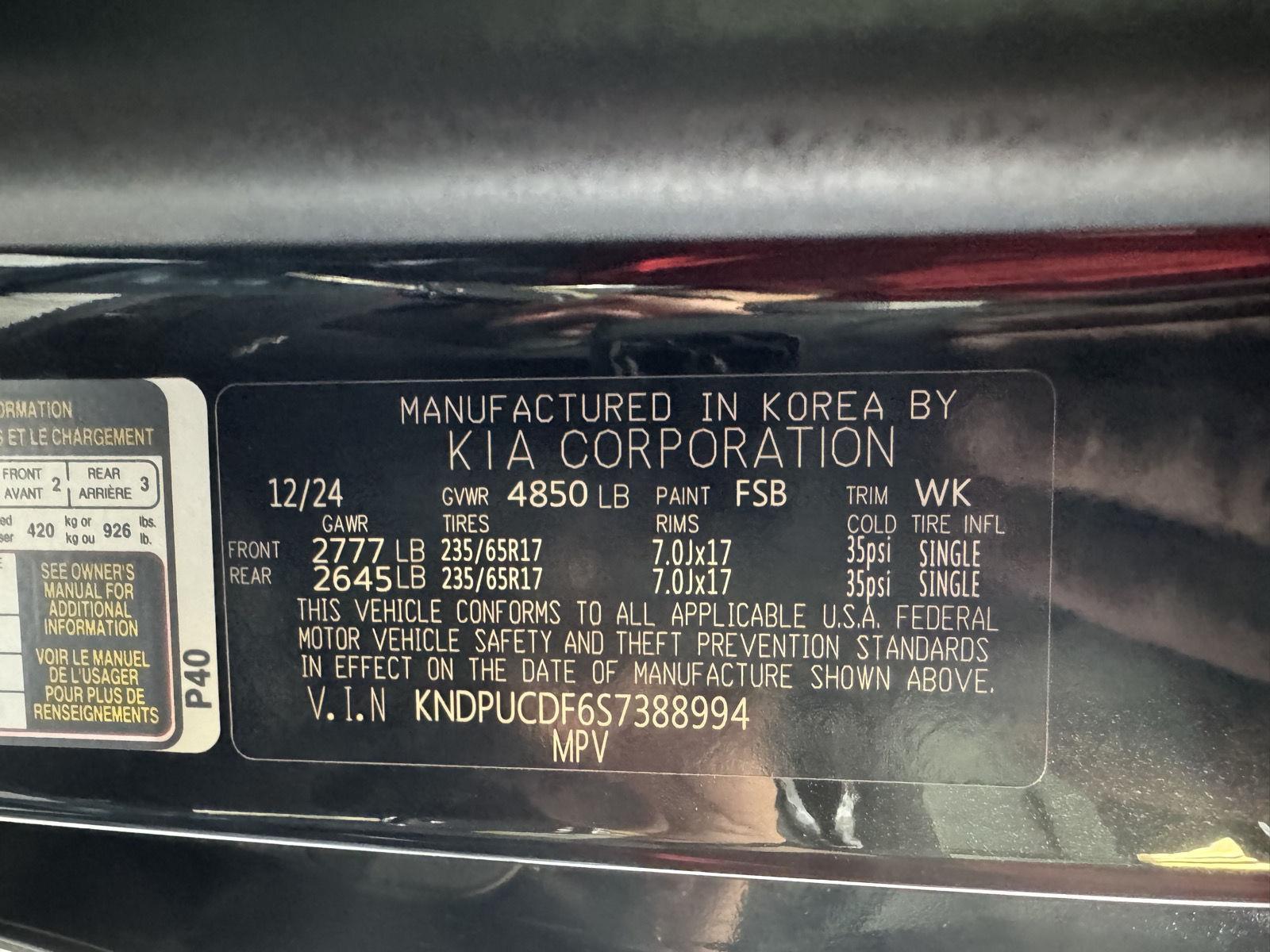Vehicle photo 32