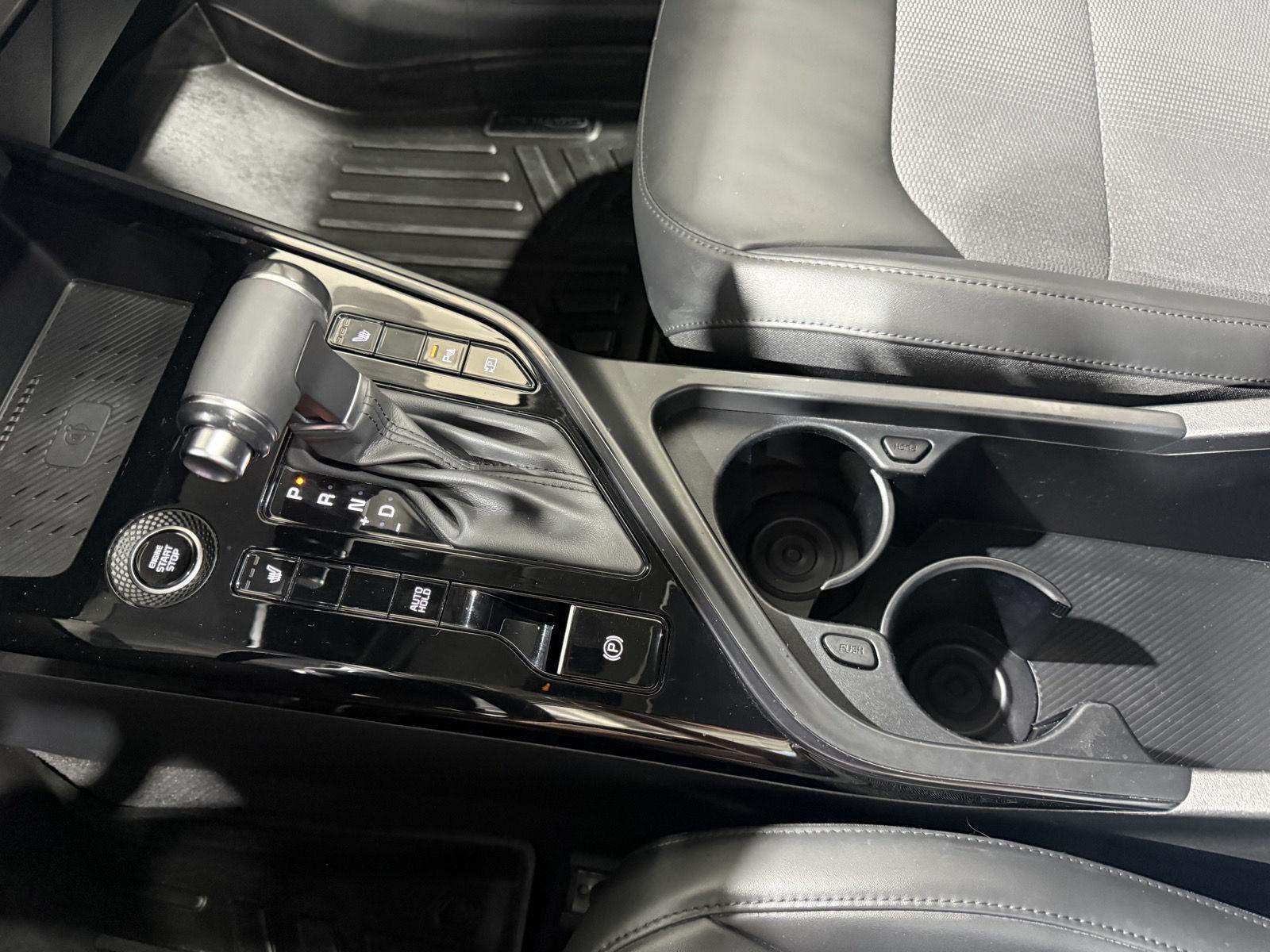 Vehicle photo 31