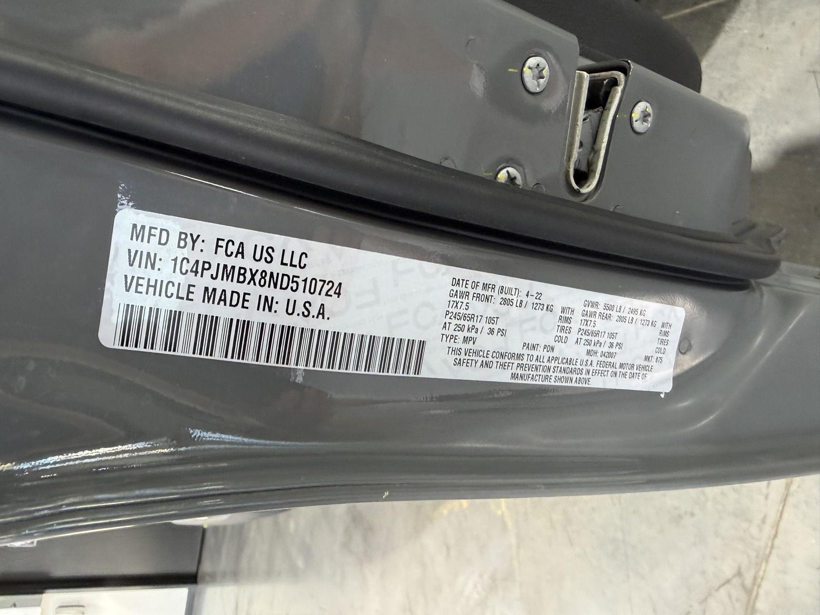 Vehicle photo 34