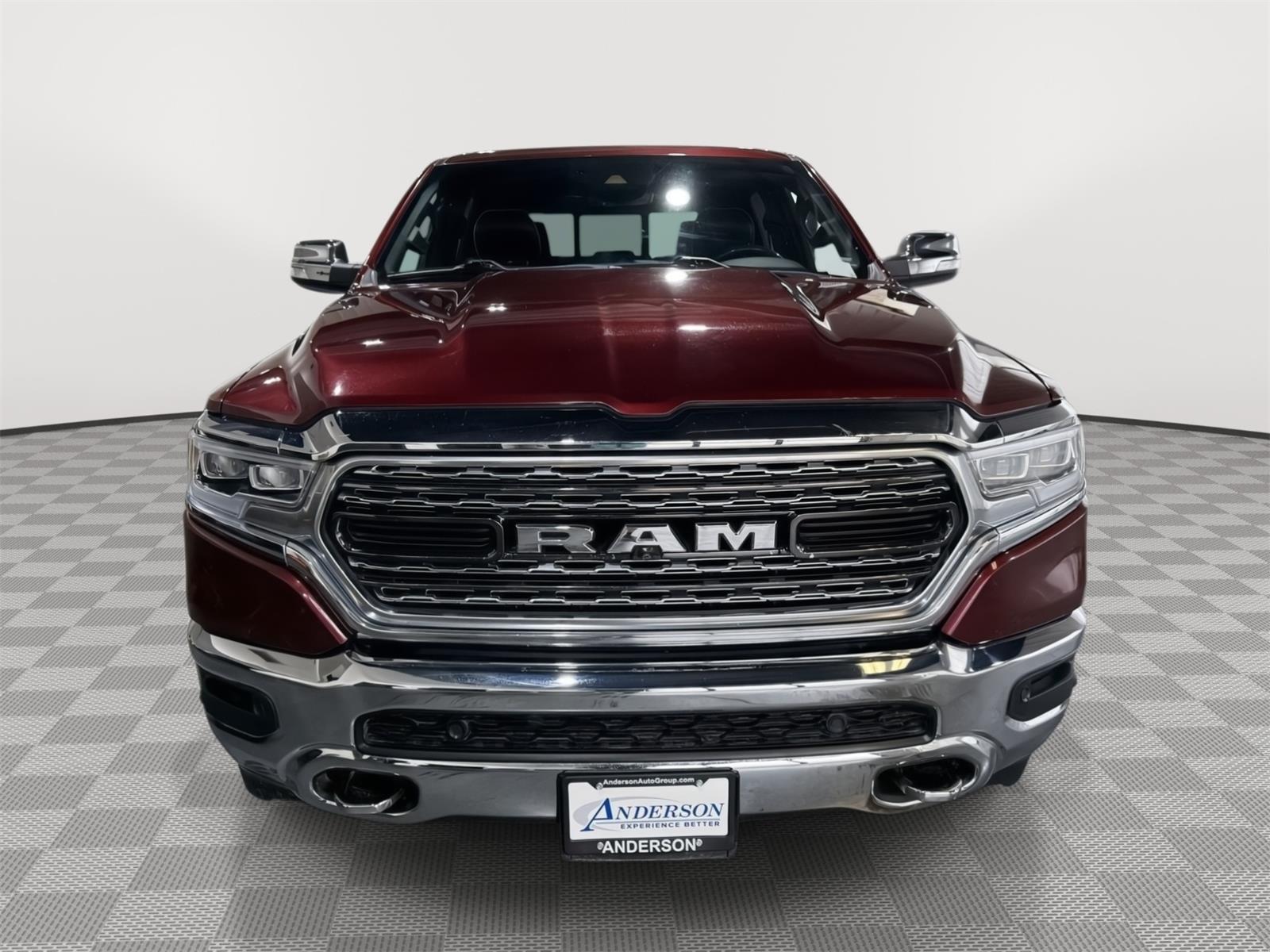 Vehicle photo 4