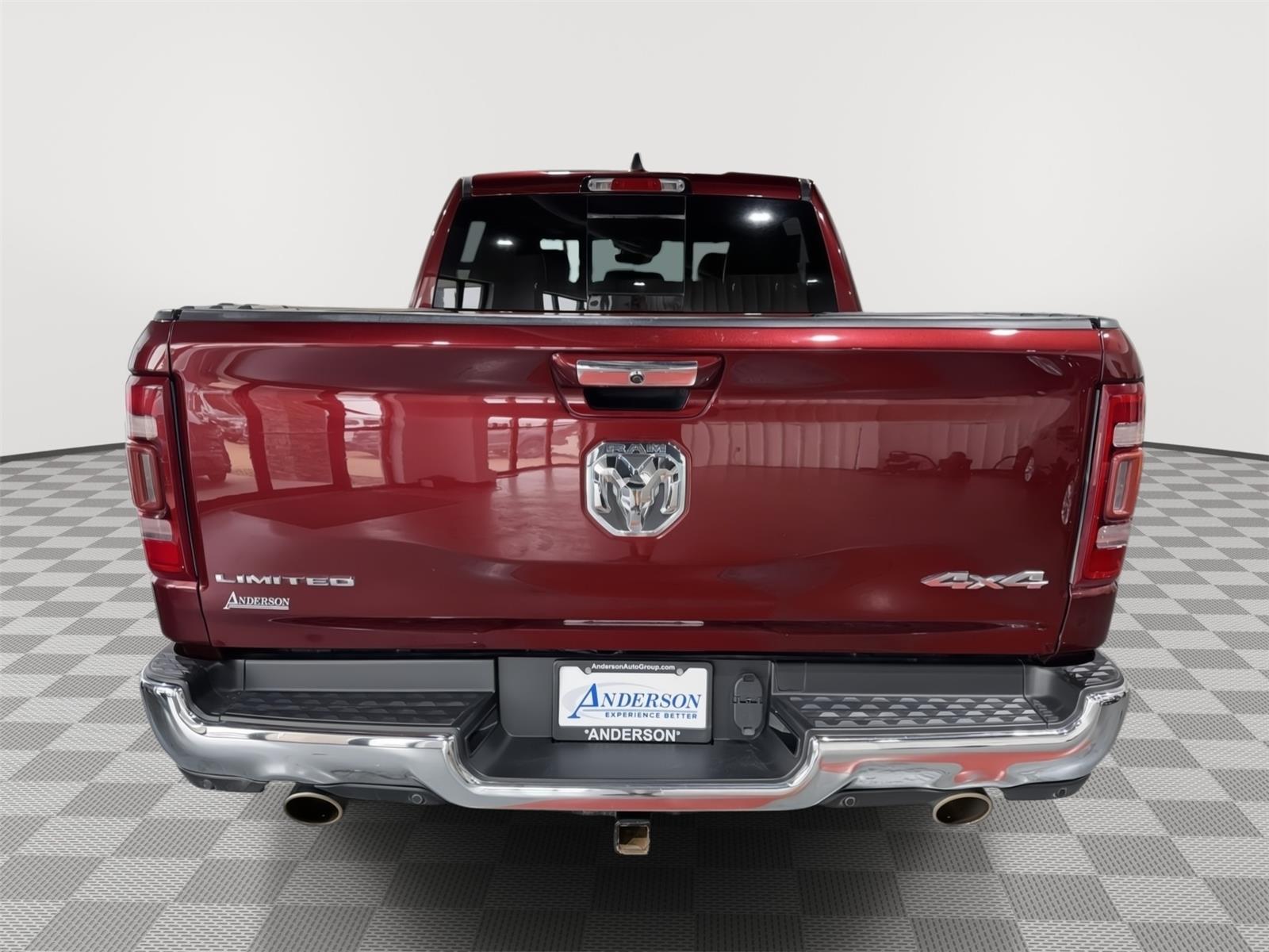 Vehicle photo 8