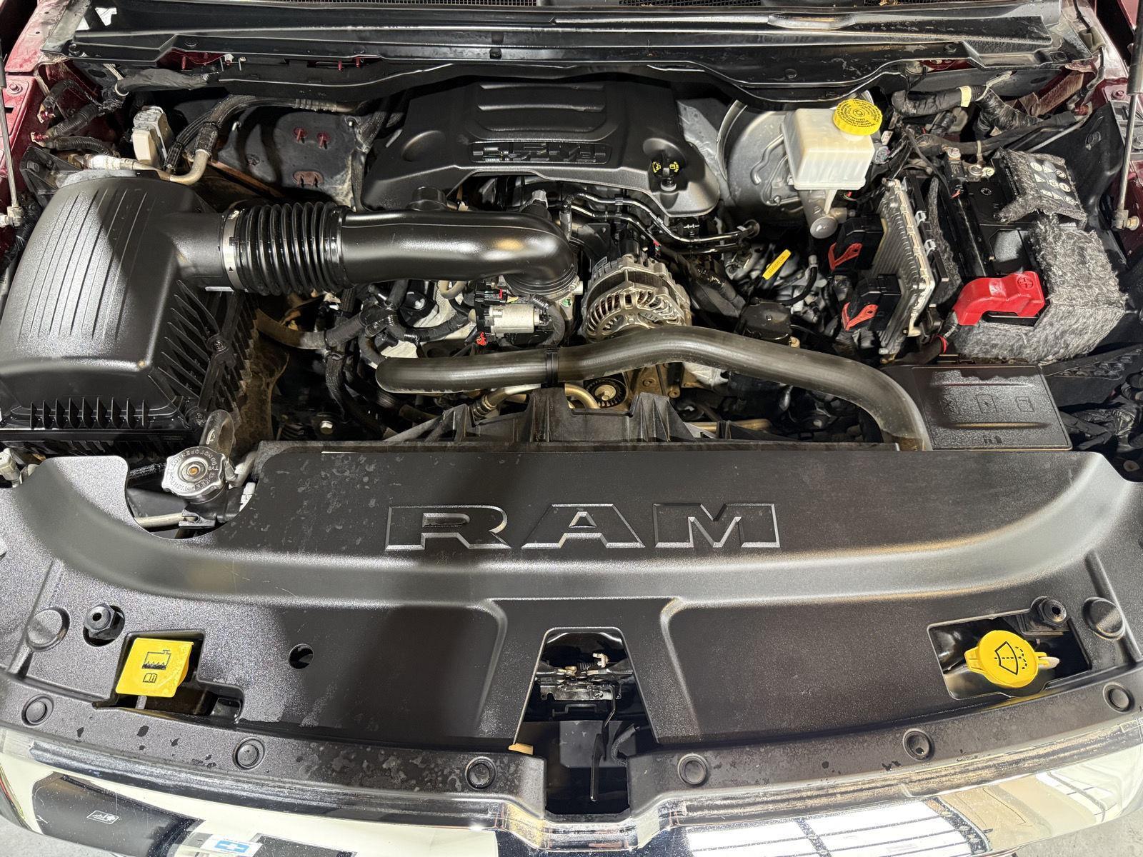 Vehicle photo 38