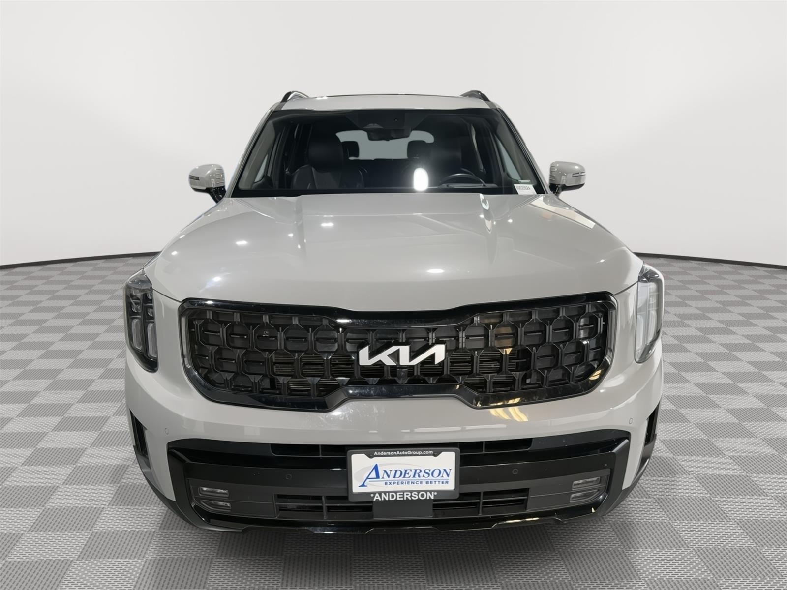 Vehicle photo 4