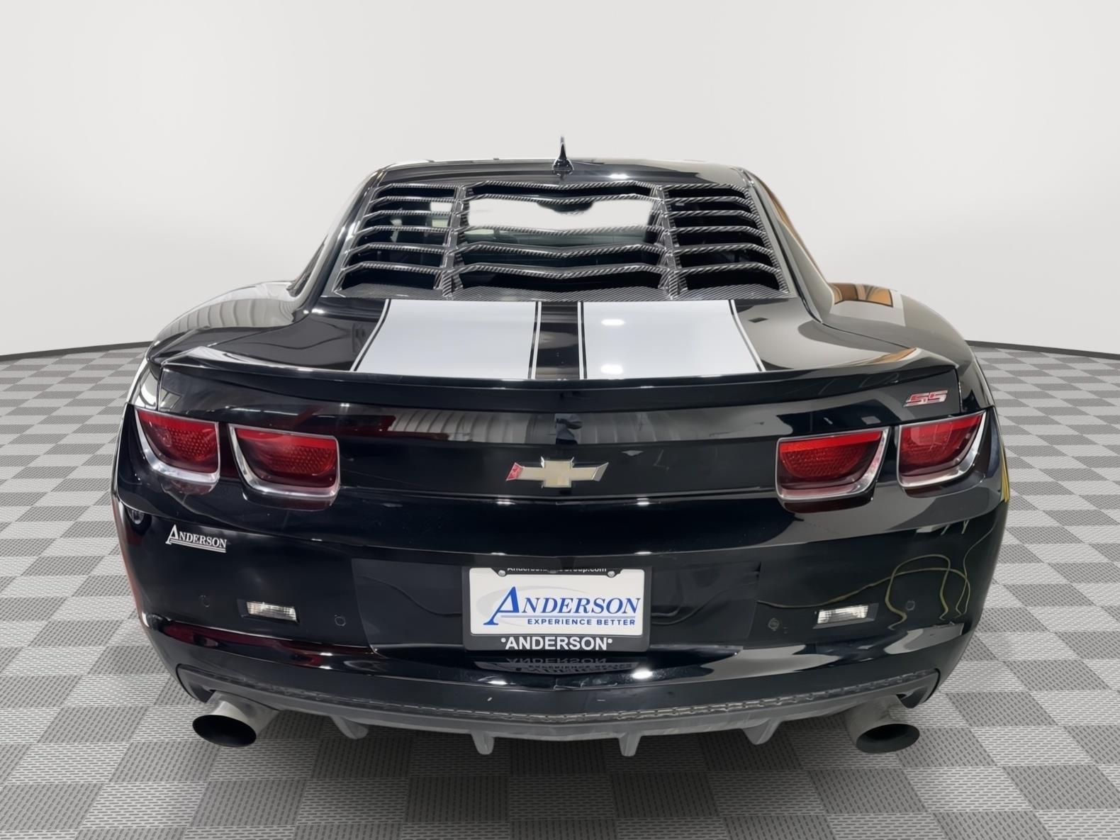 Vehicle photo 8