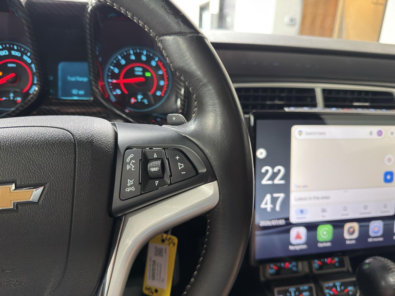 Vehicle photo 14
