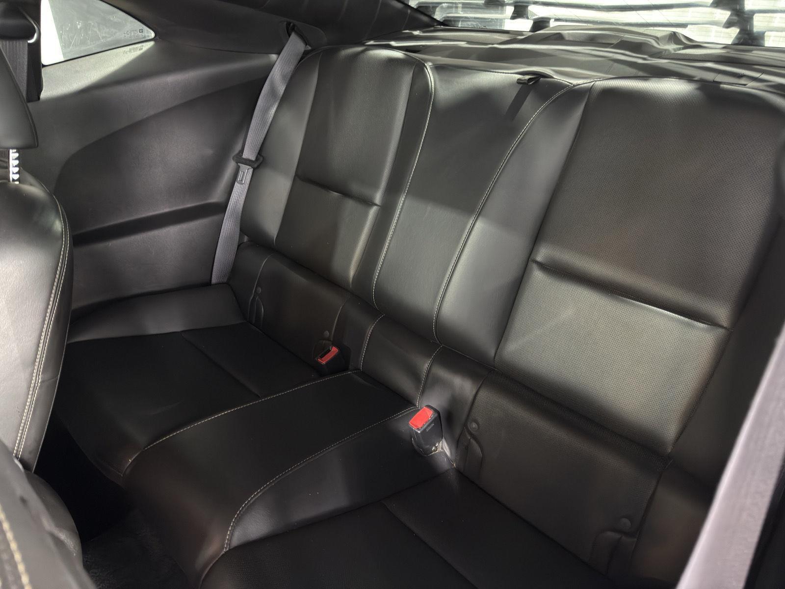 Vehicle photo 22