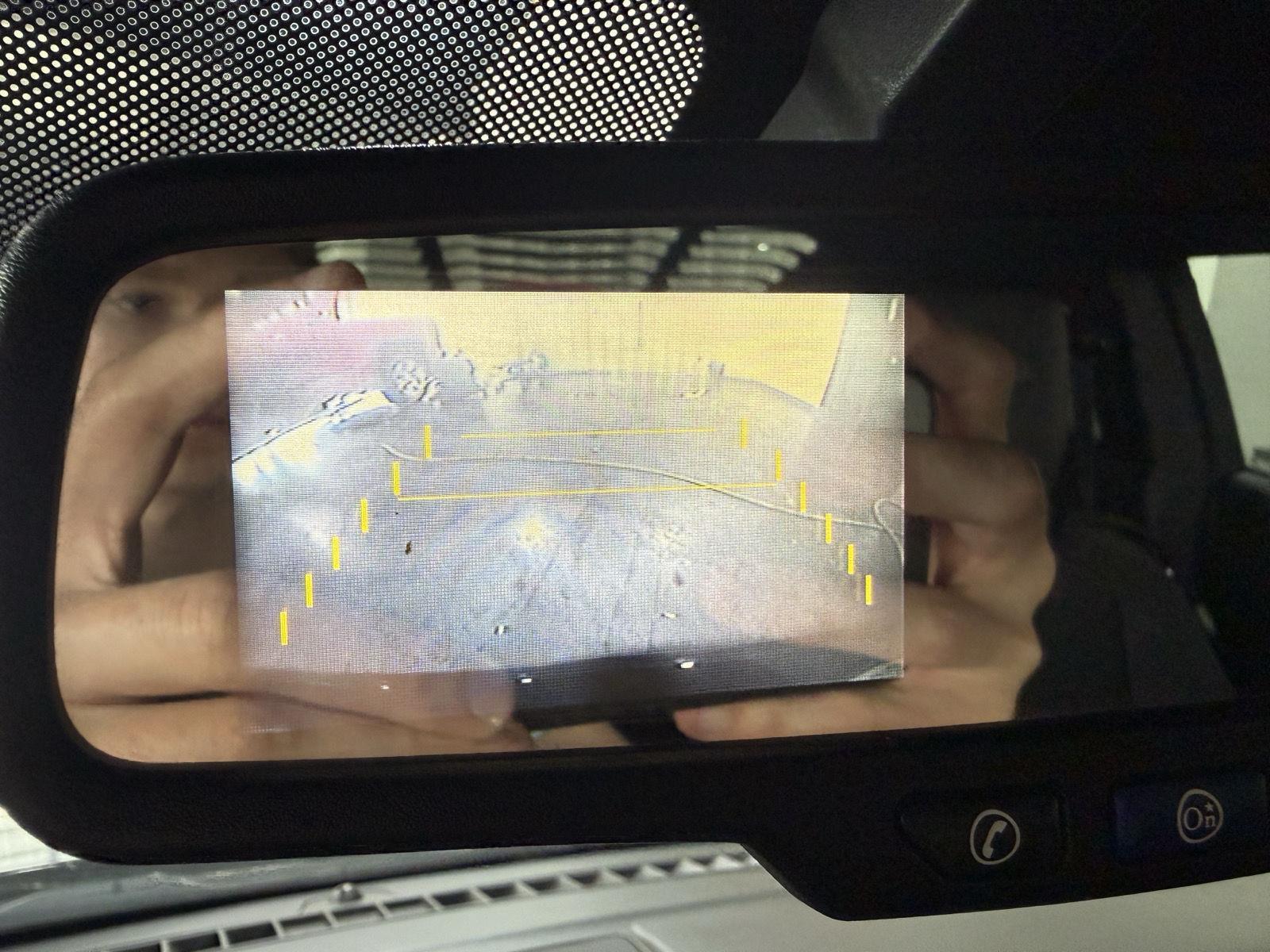 Vehicle photo 27