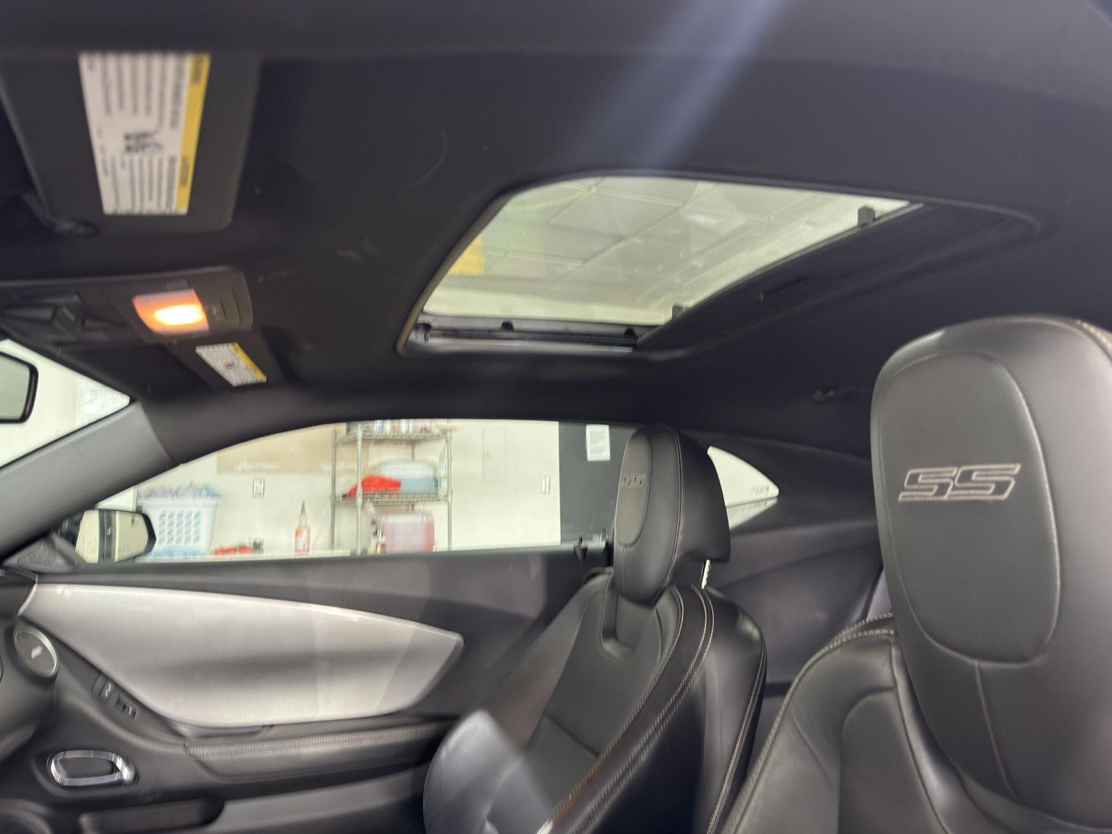 Vehicle photo 25