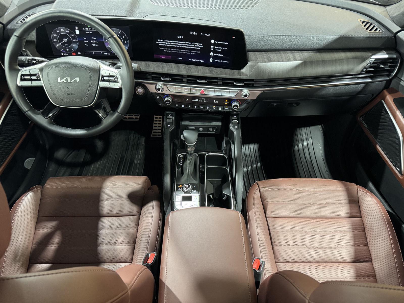 Vehicle photo 18