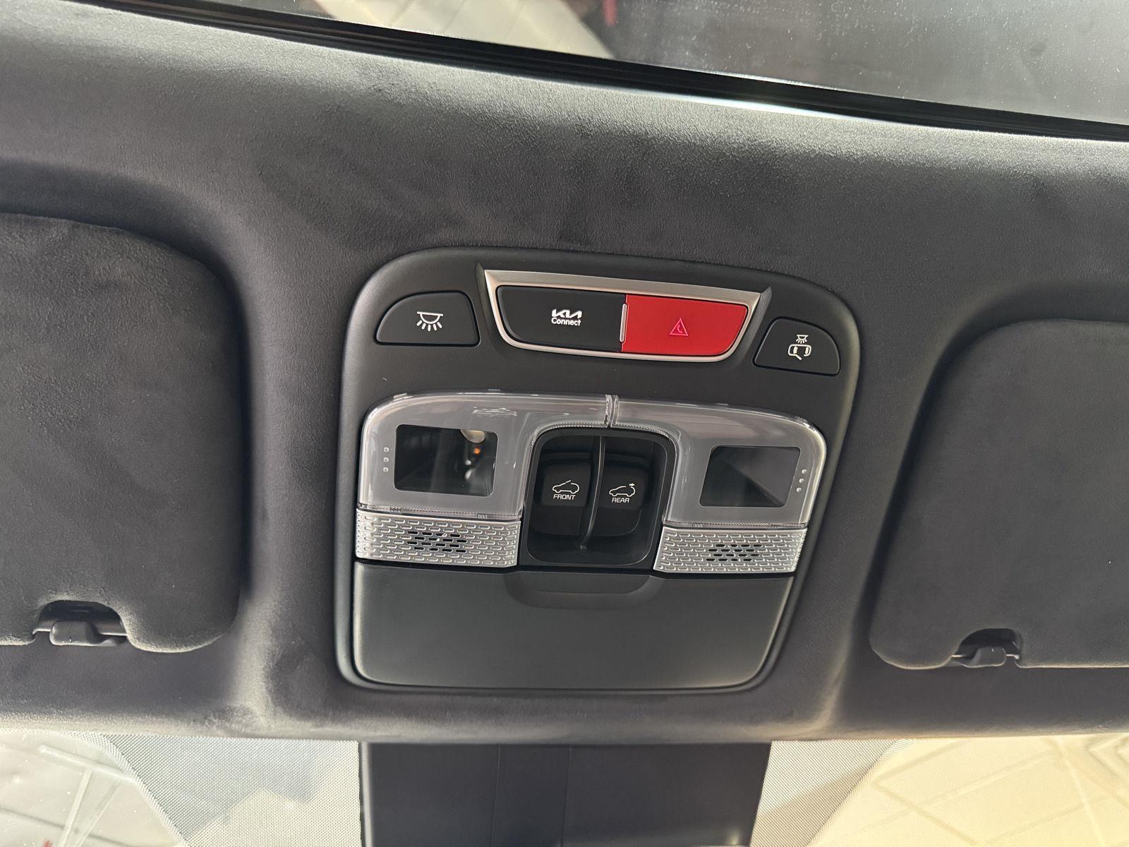 Vehicle photo 36