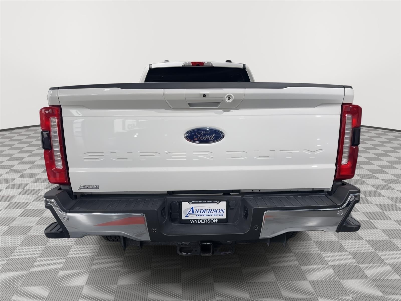 Vehicle photo 8