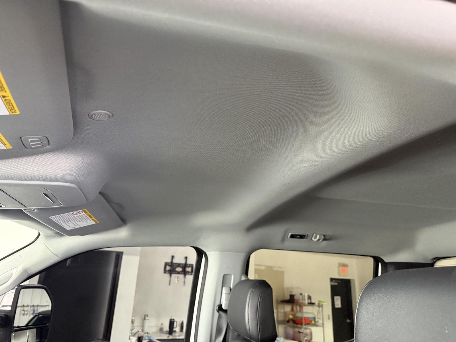 Vehicle photo 30