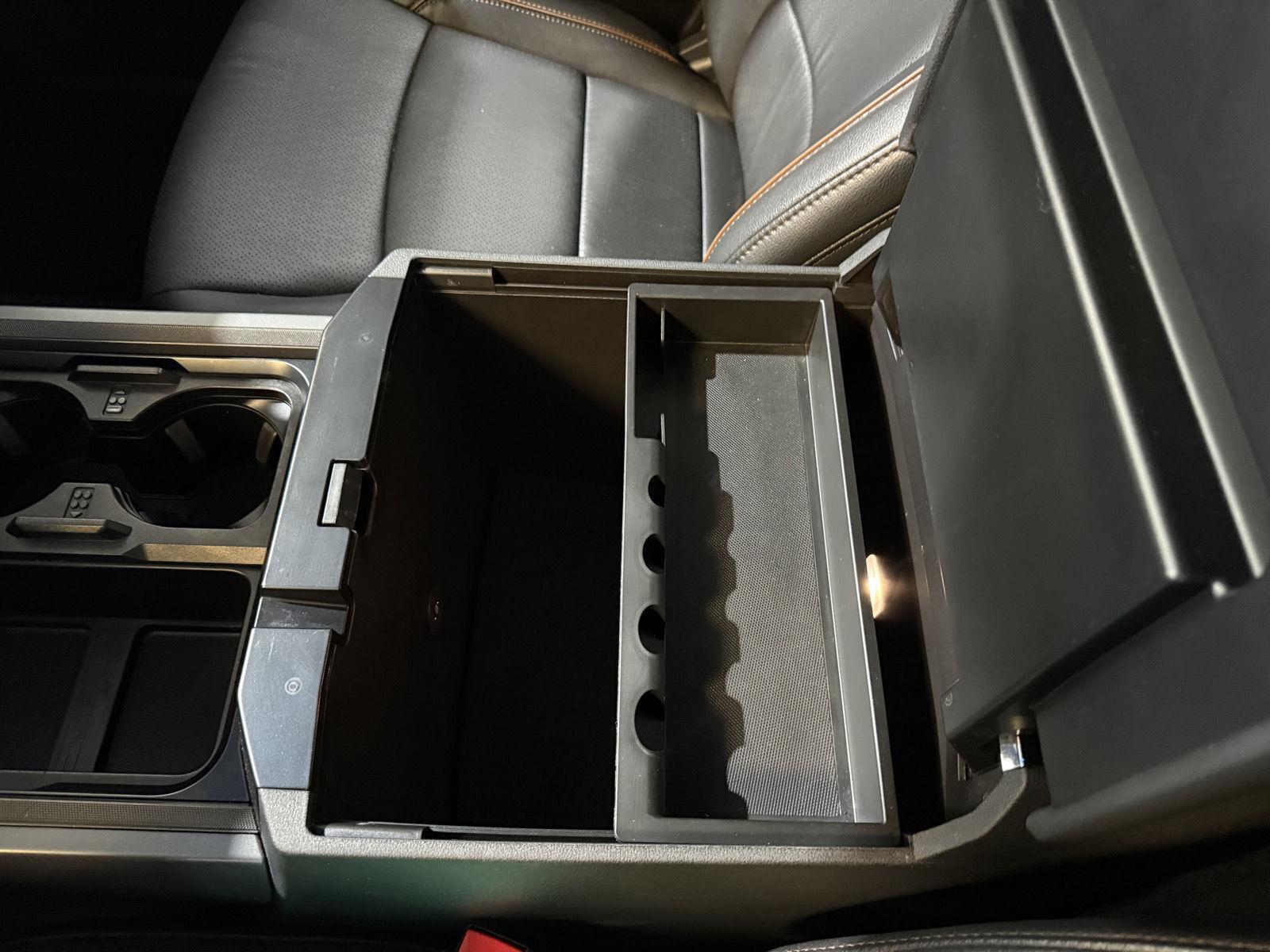 Vehicle photo 36