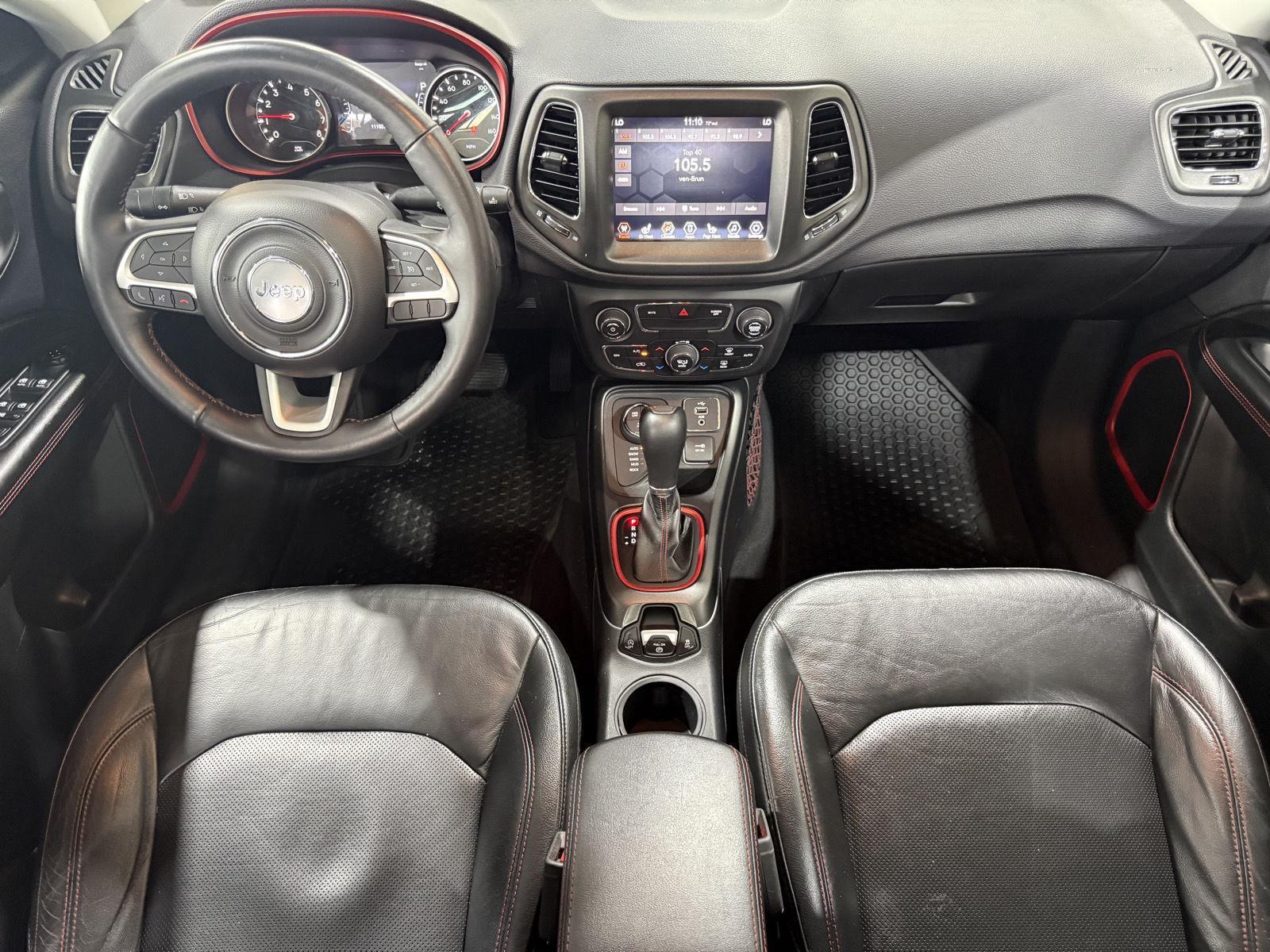 Vehicle photo 16