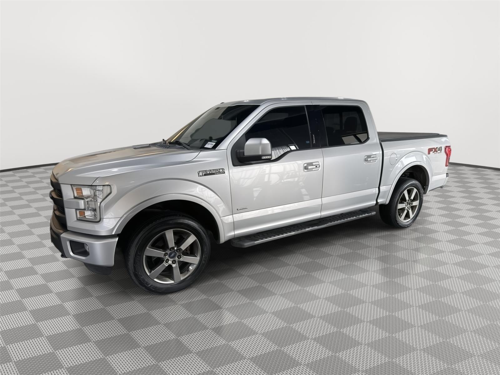 Vehicle photo 2