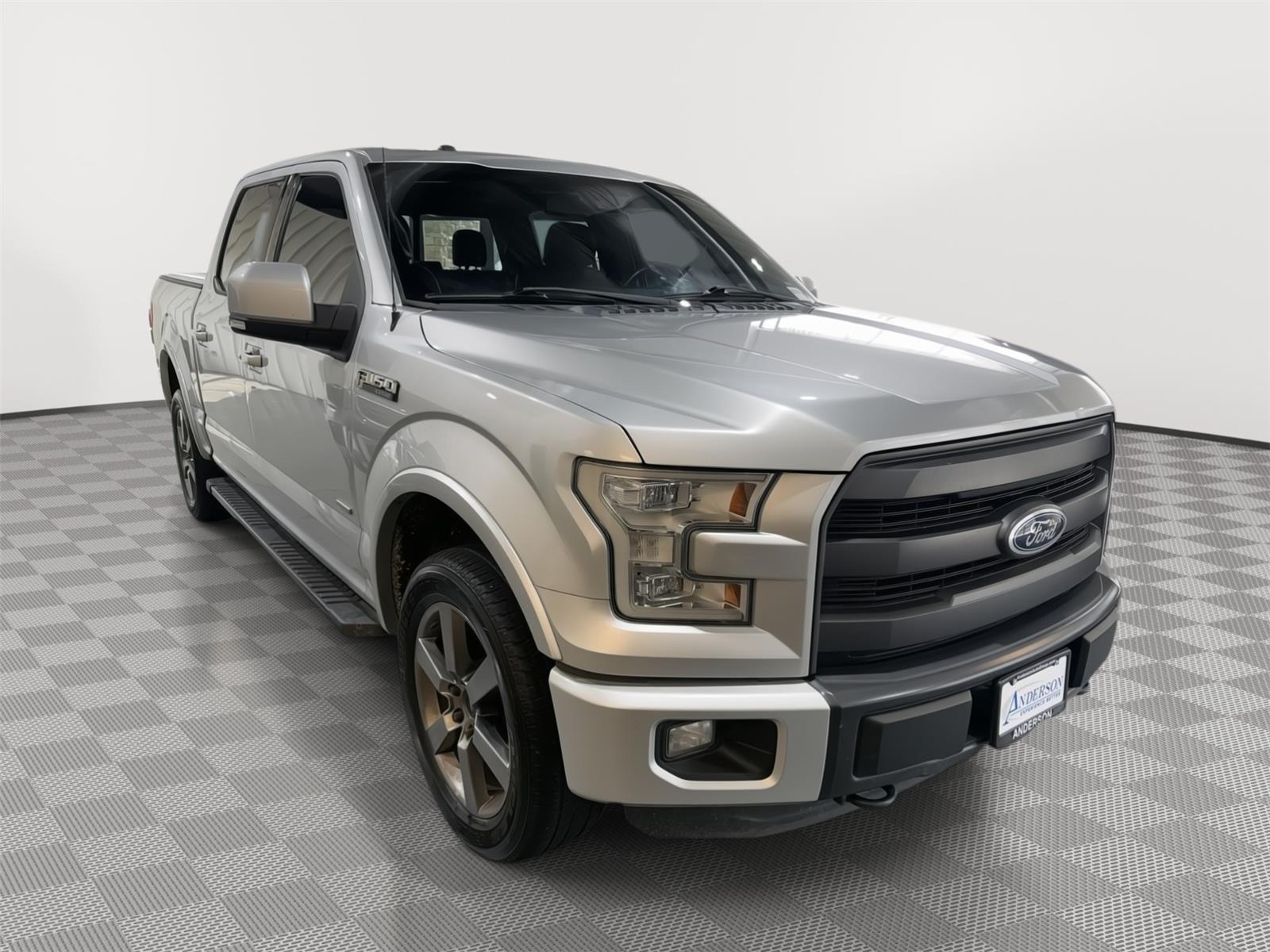 Vehicle photo 4