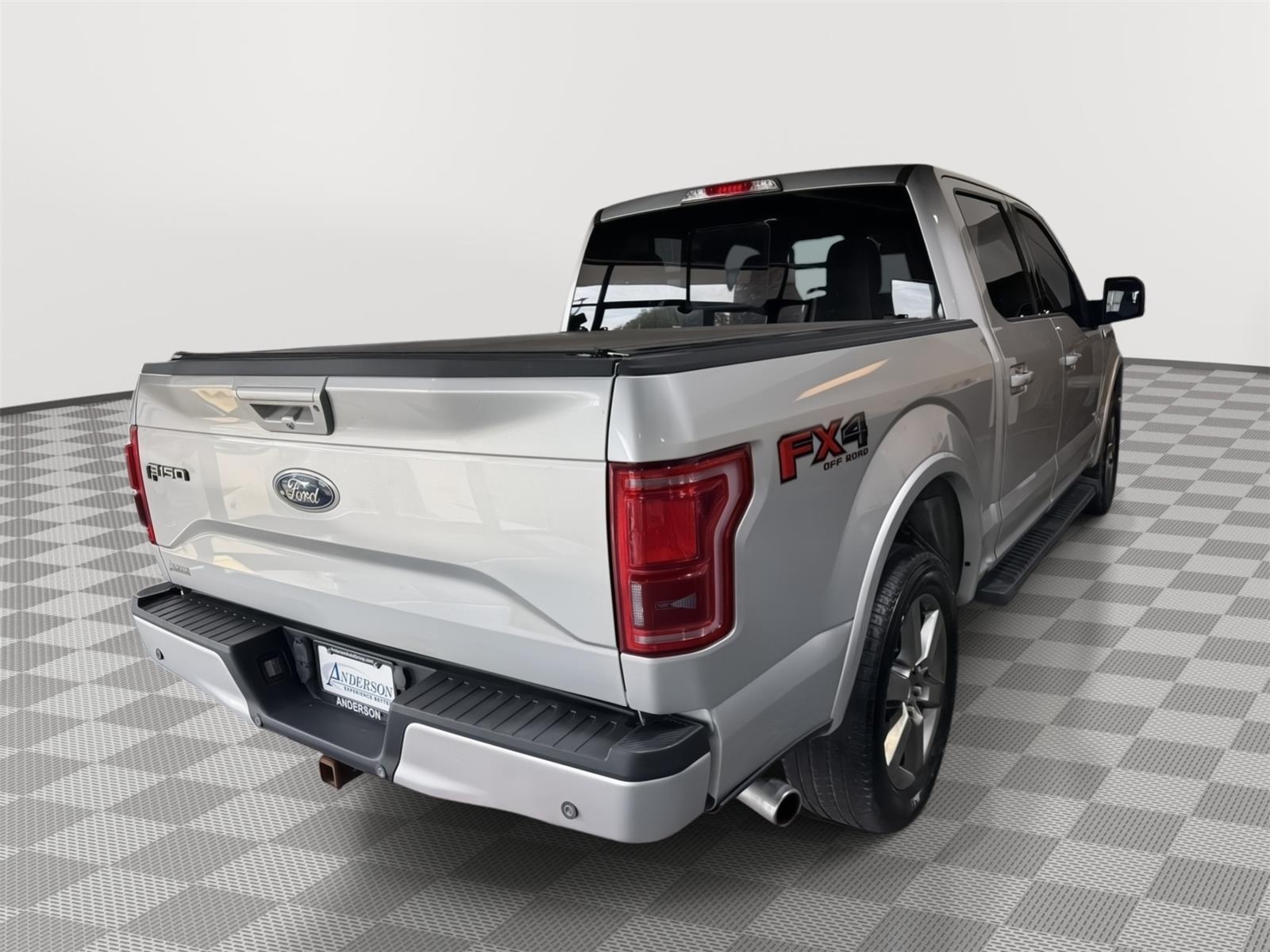 Vehicle photo 6