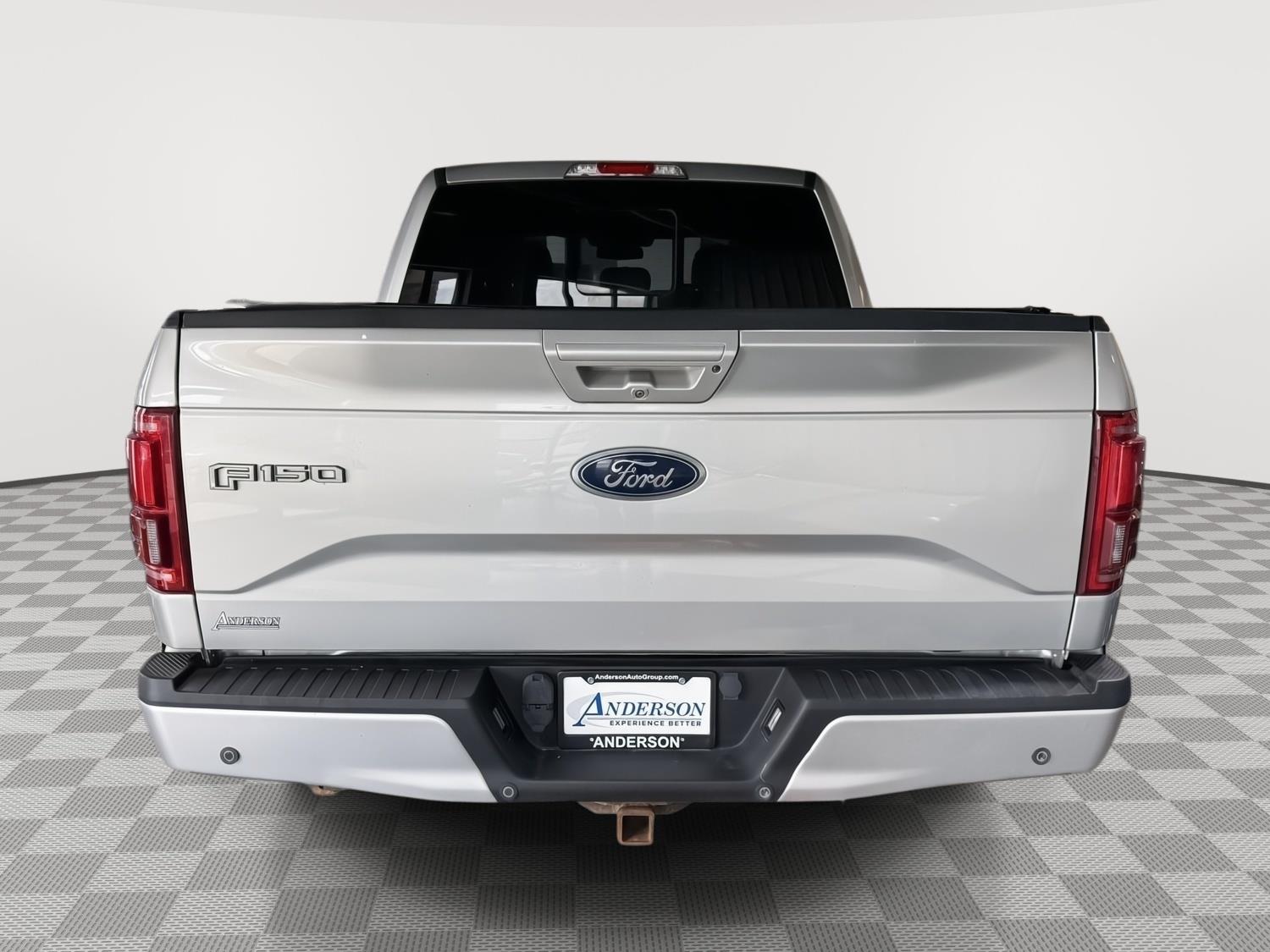Vehicle photo 7
