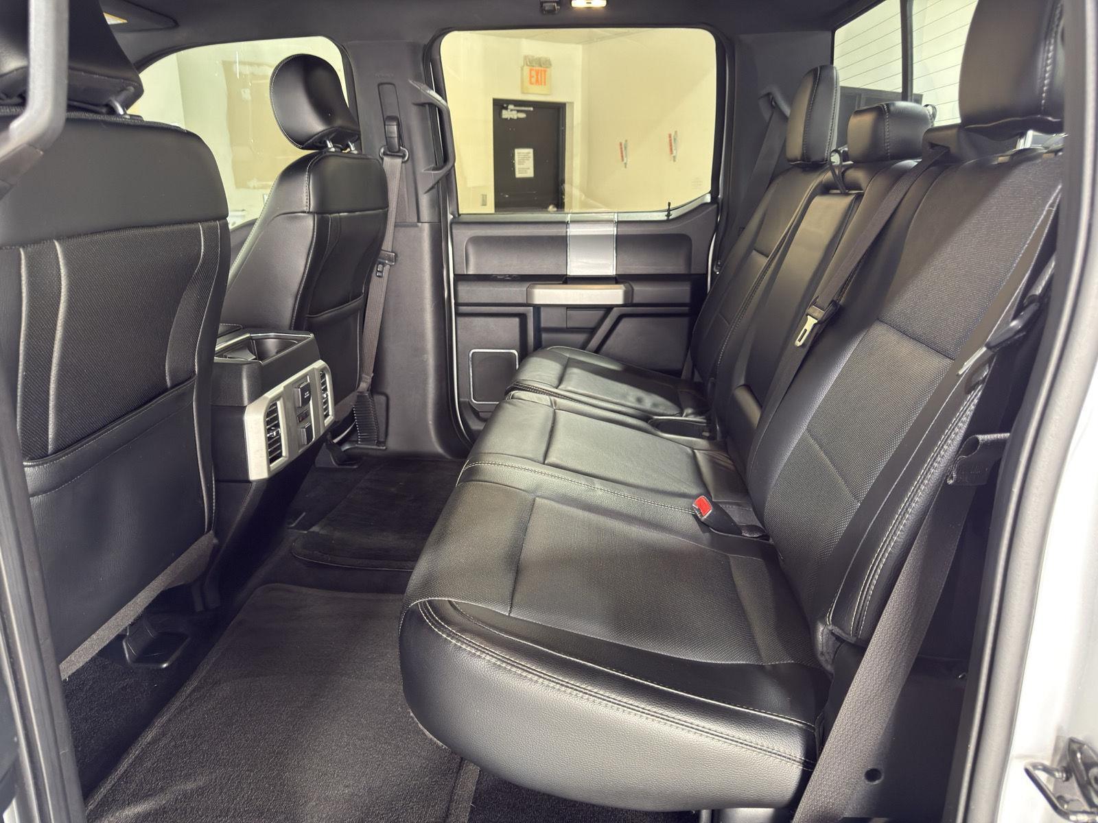 Vehicle photo 22