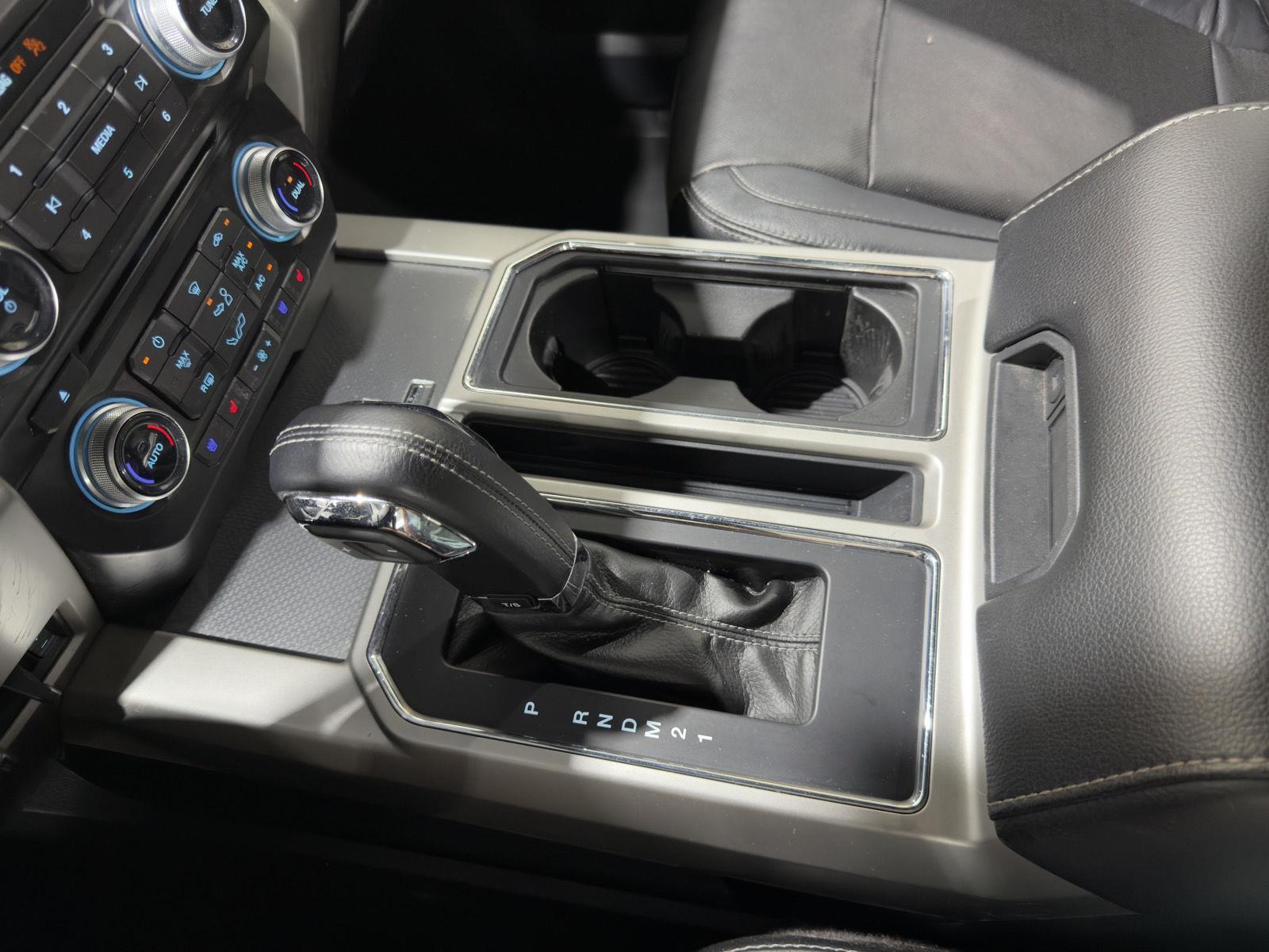 Vehicle photo 31