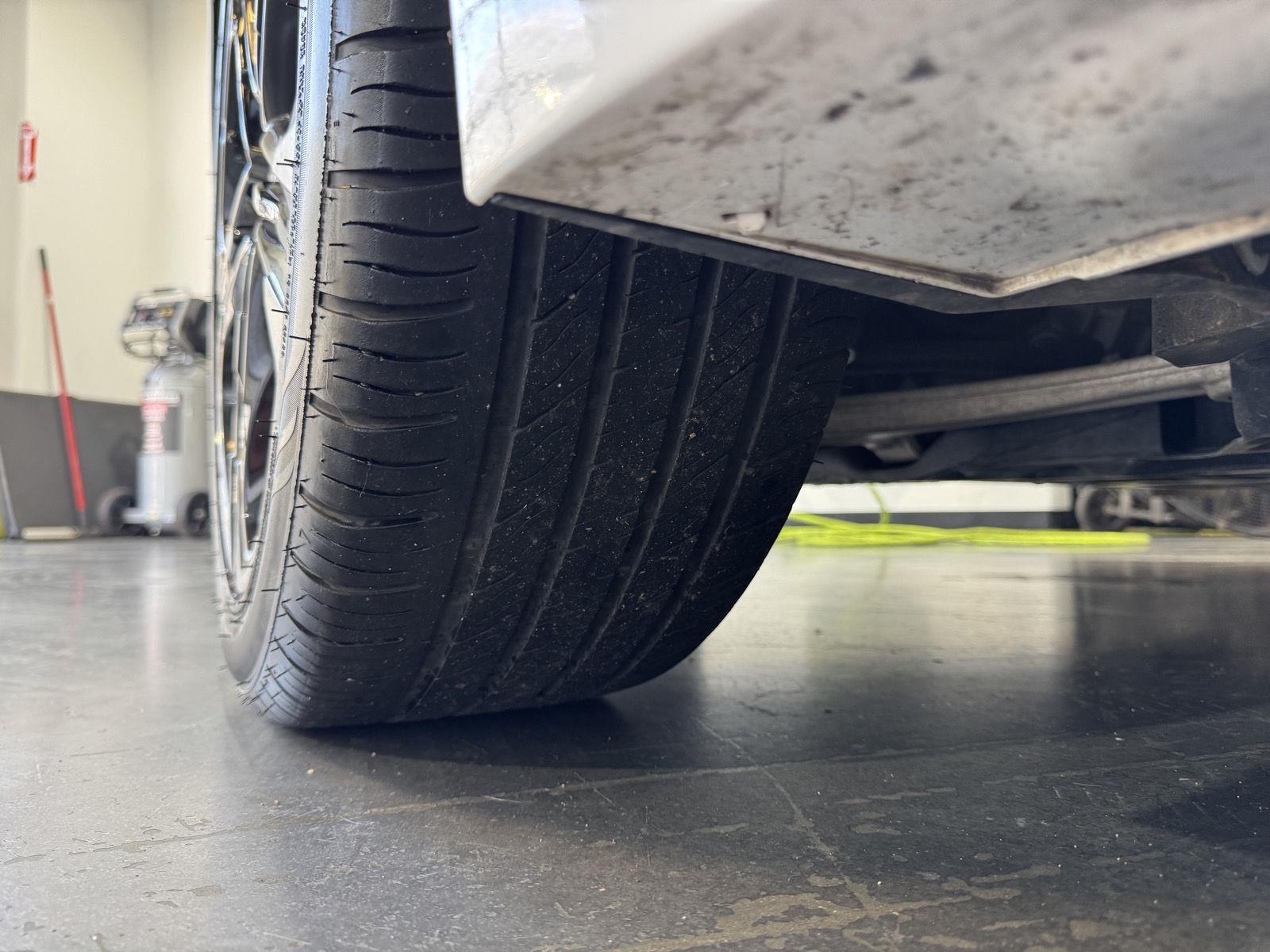 Vehicle photo 11