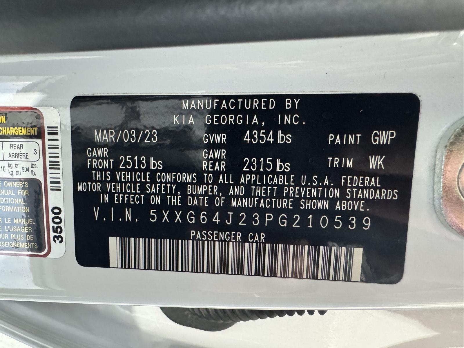 Vehicle photo 33