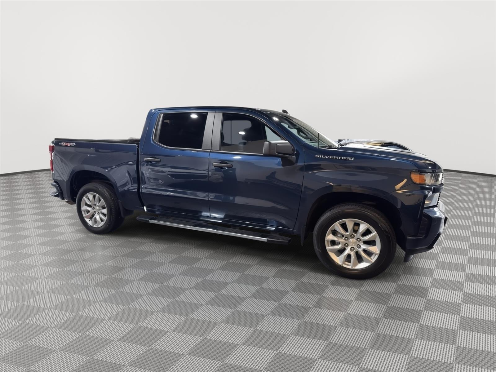 Vehicle photo 6