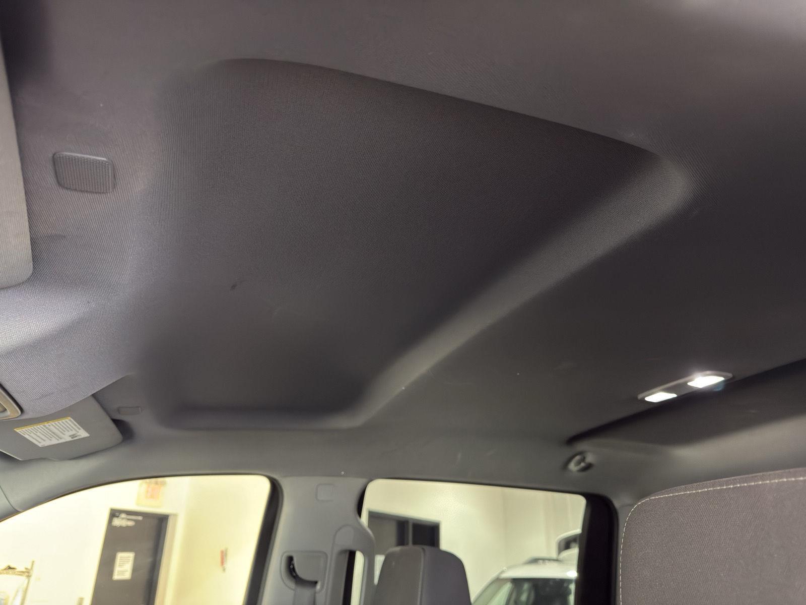 Vehicle photo 27