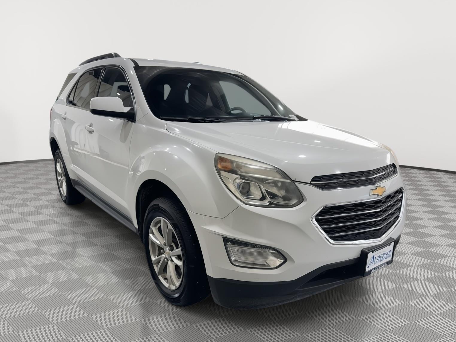 Vehicle photo 4