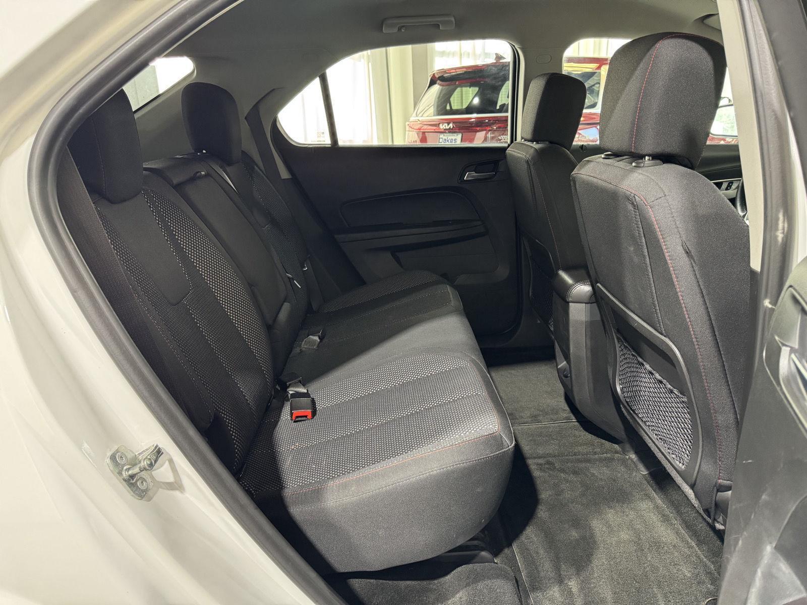 Vehicle photo 16