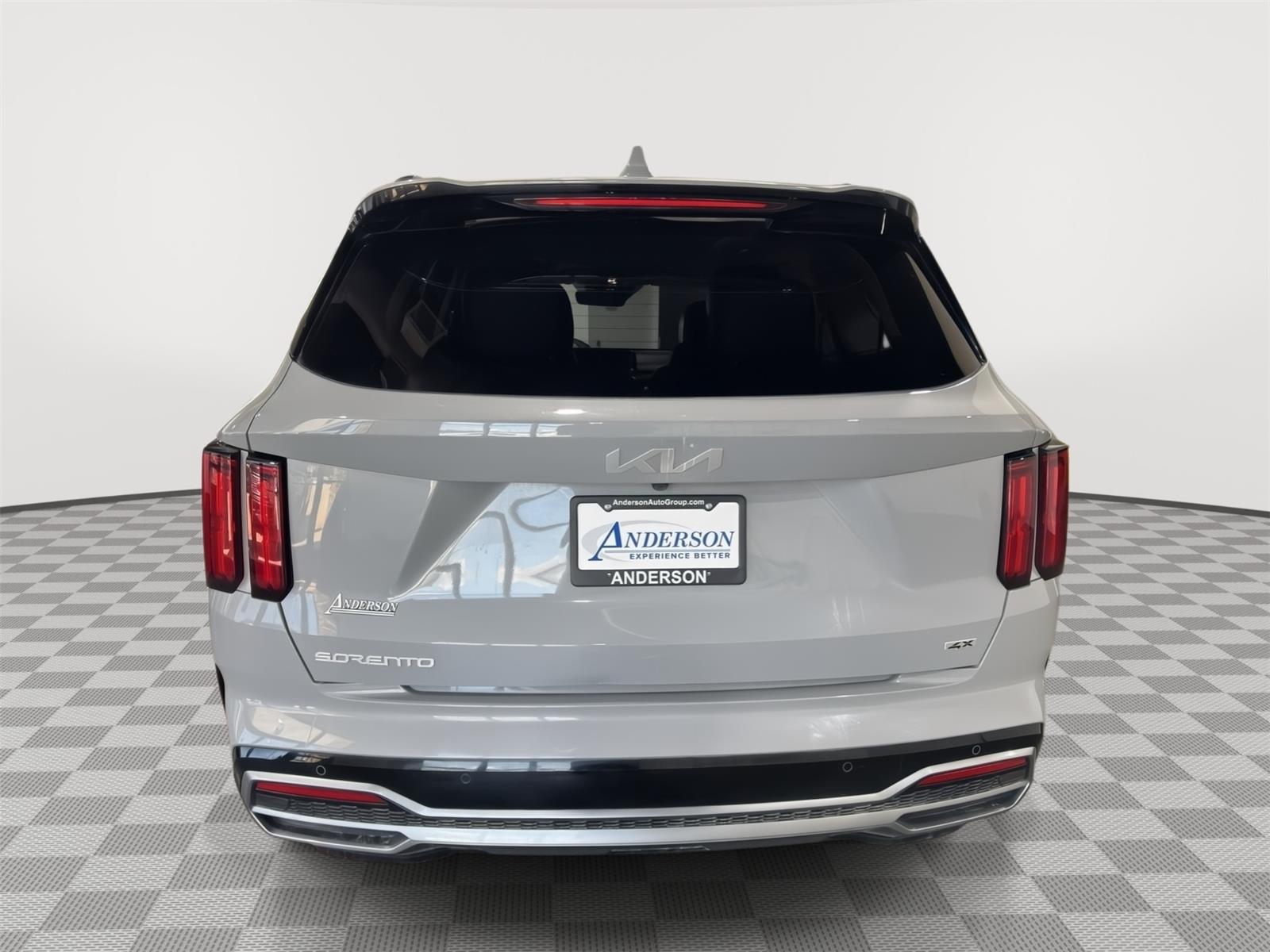 Vehicle photo 8