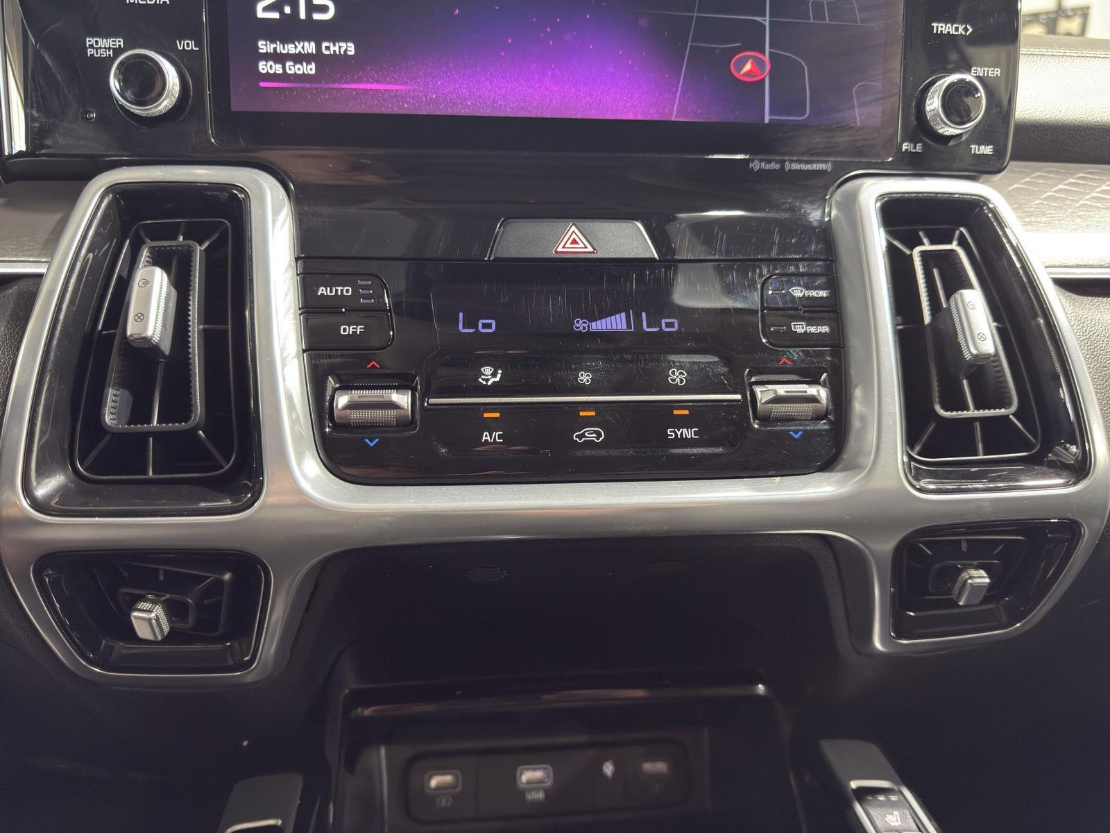 Vehicle photo 32