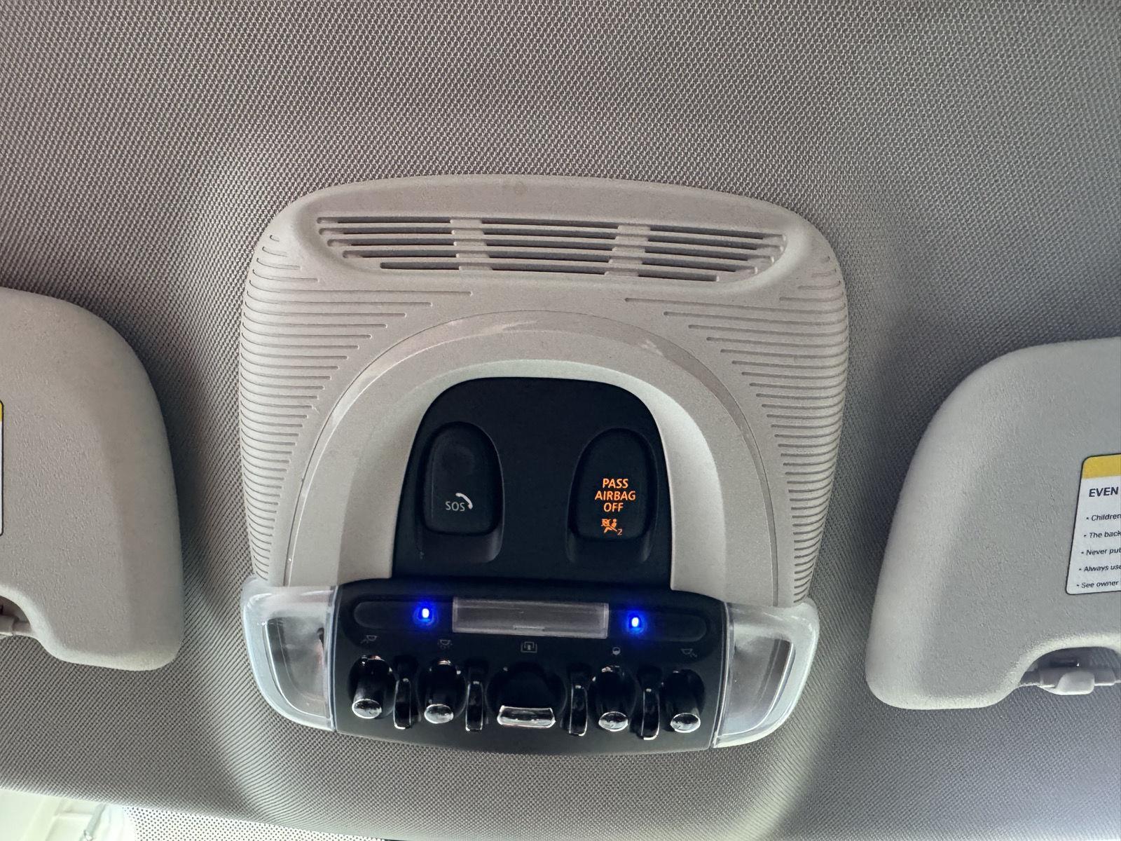 Vehicle photo 27