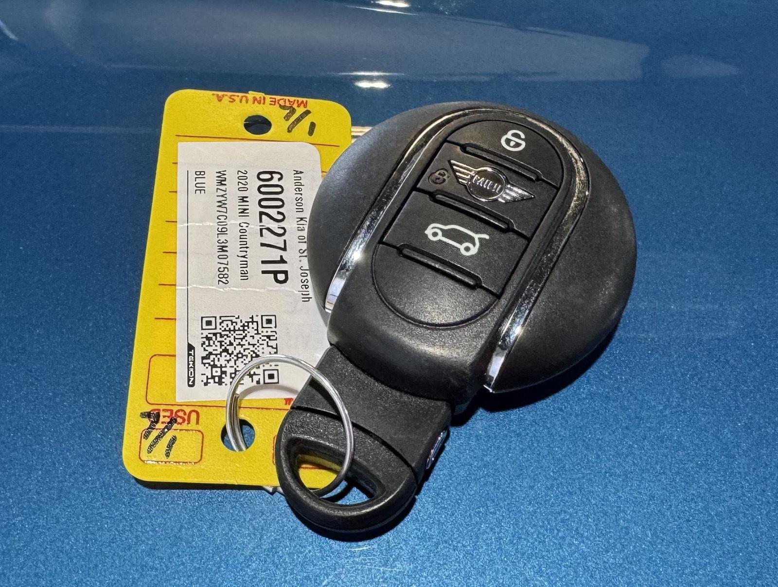 Vehicle photo 37