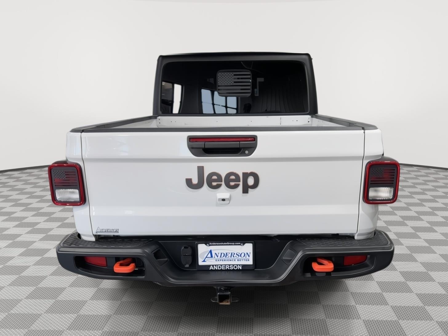 Vehicle photo 8