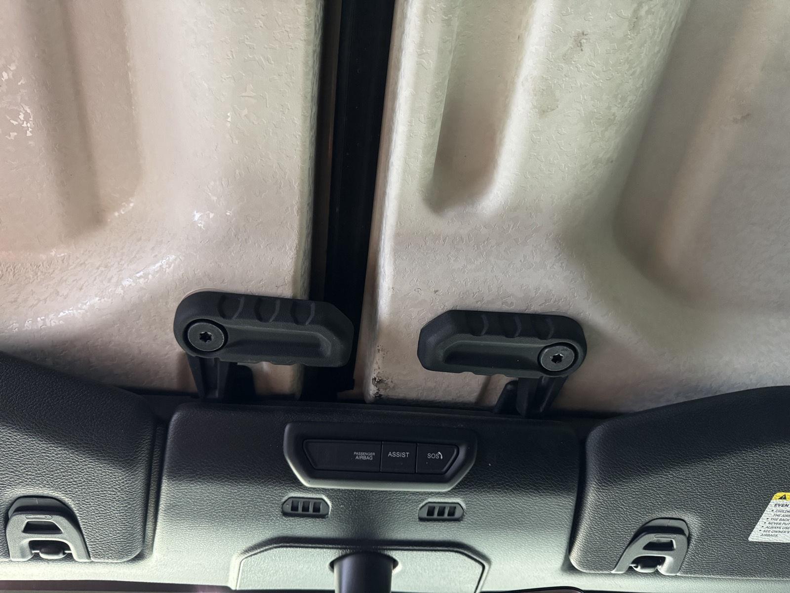 Vehicle photo 31
