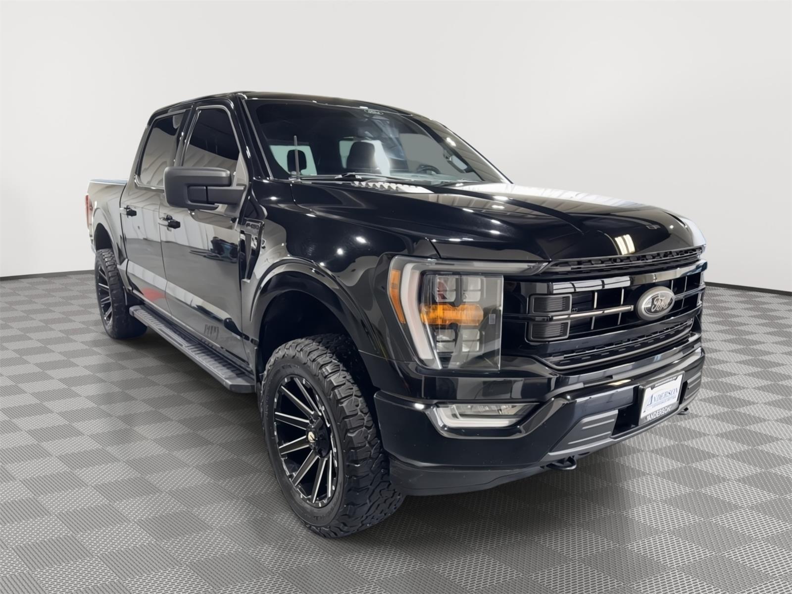 Vehicle photo 35