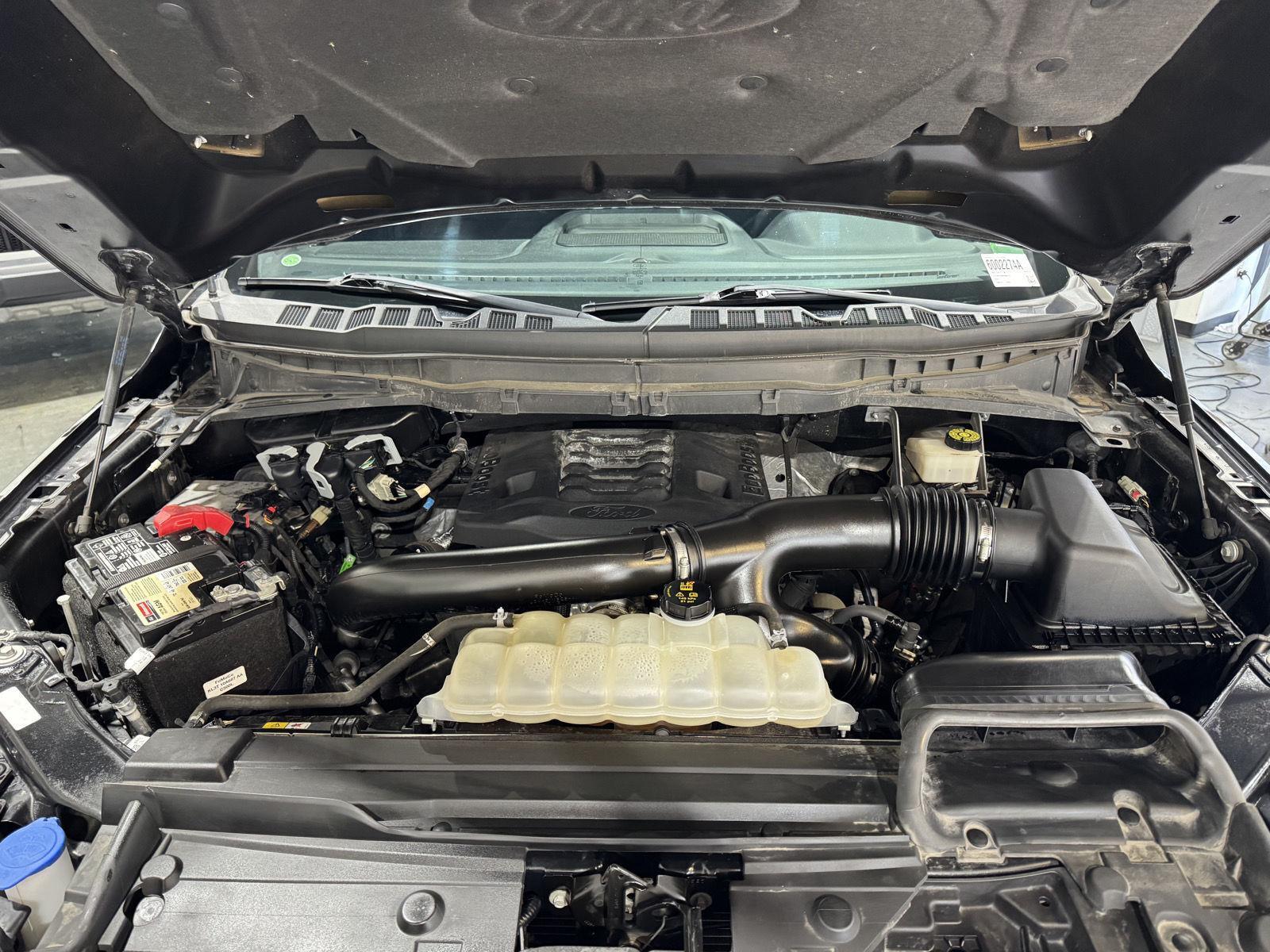 Vehicle photo 38